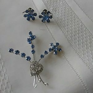 Vintage brooch with matching earrings